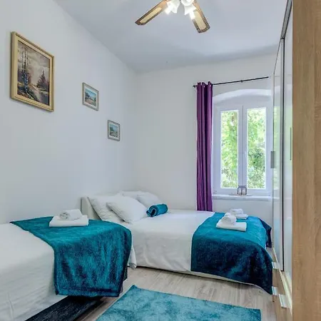 Buenas Noches Apartment *